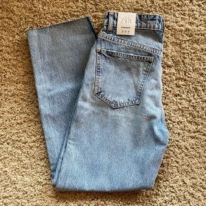 NWT! Zara straight jean